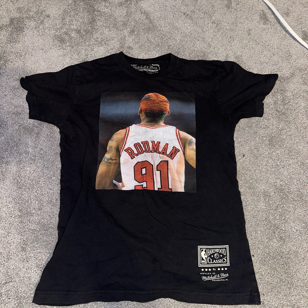 dennis rodman mitchell and ness tee men's size small